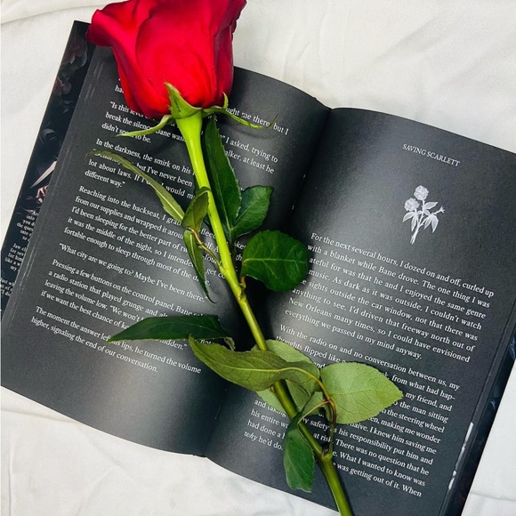 ✨ New! Kickstarter Special Edition Saving Scarlett Book by C. A. Varian ✨ - Picture 3 of 15